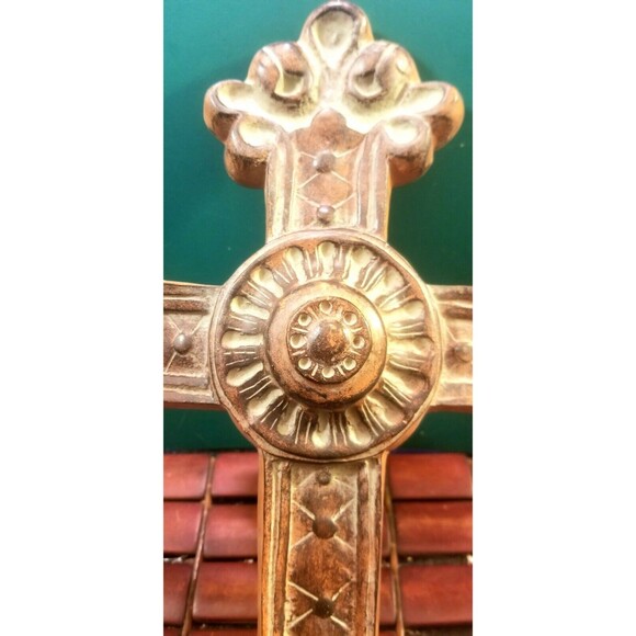 Vintage Gothic Wall Cross 13"x10.5" - Picture 3 of 4